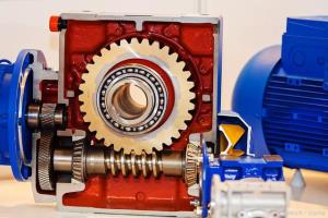 In-depth analysis of the advantages and applications of spiral bevel gear reducers